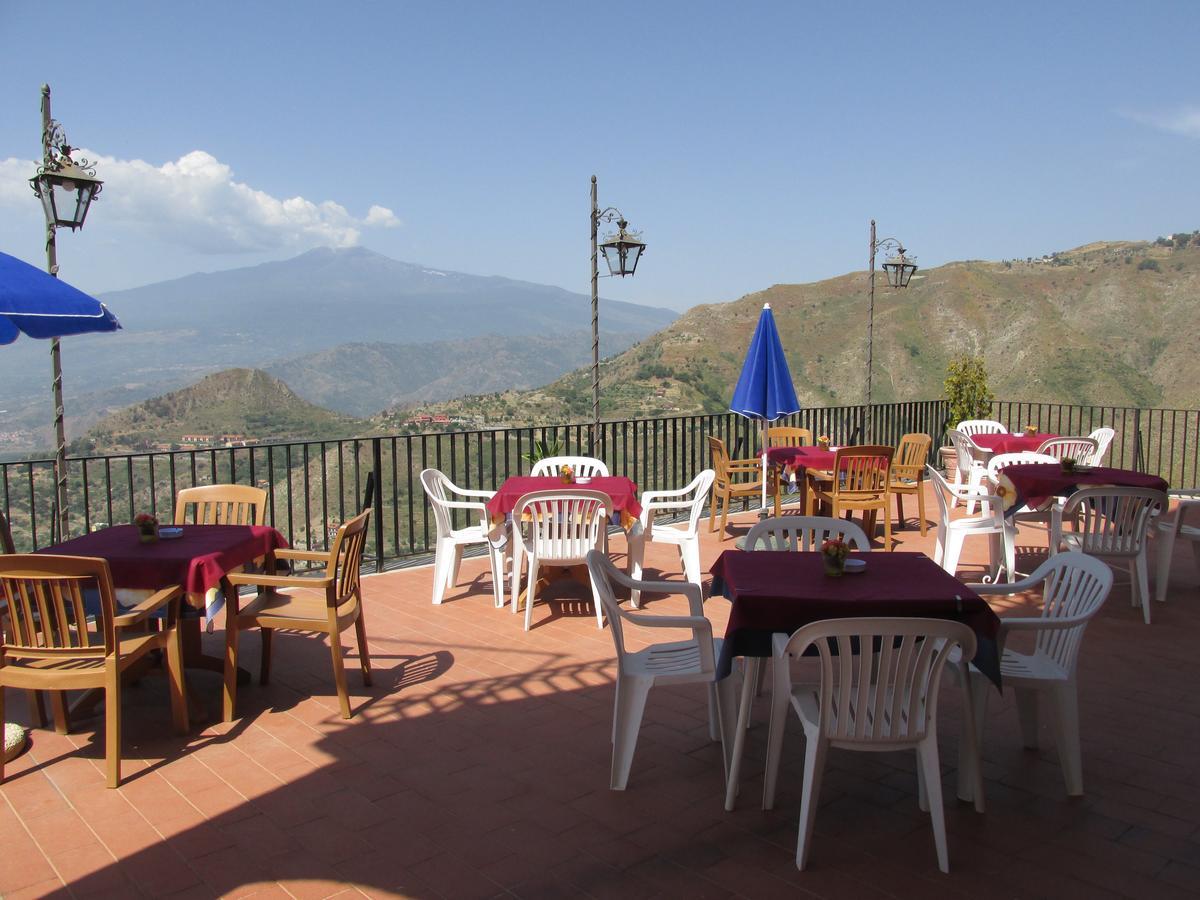 Hotel Panorama Di Sicilia Кастельмола Екстер'єр фото